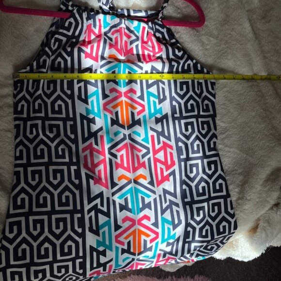 Crown & Ivy Geometric Polyester No Wrinkle Dress - Picture 7 of 7